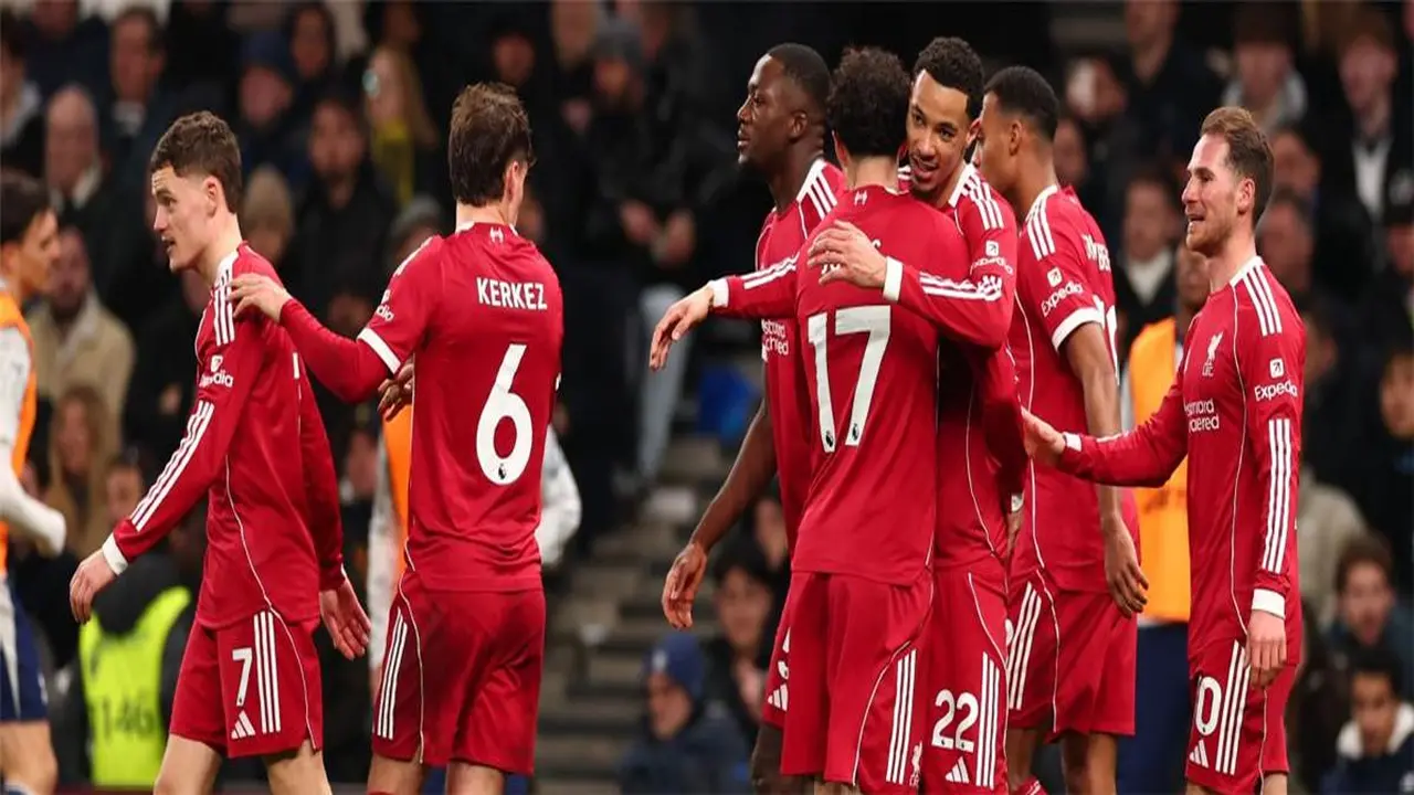 لاعب ليفربول يعبر عن فرحة العودة للملعب ويعلن جاهزيته لدعم الفريق